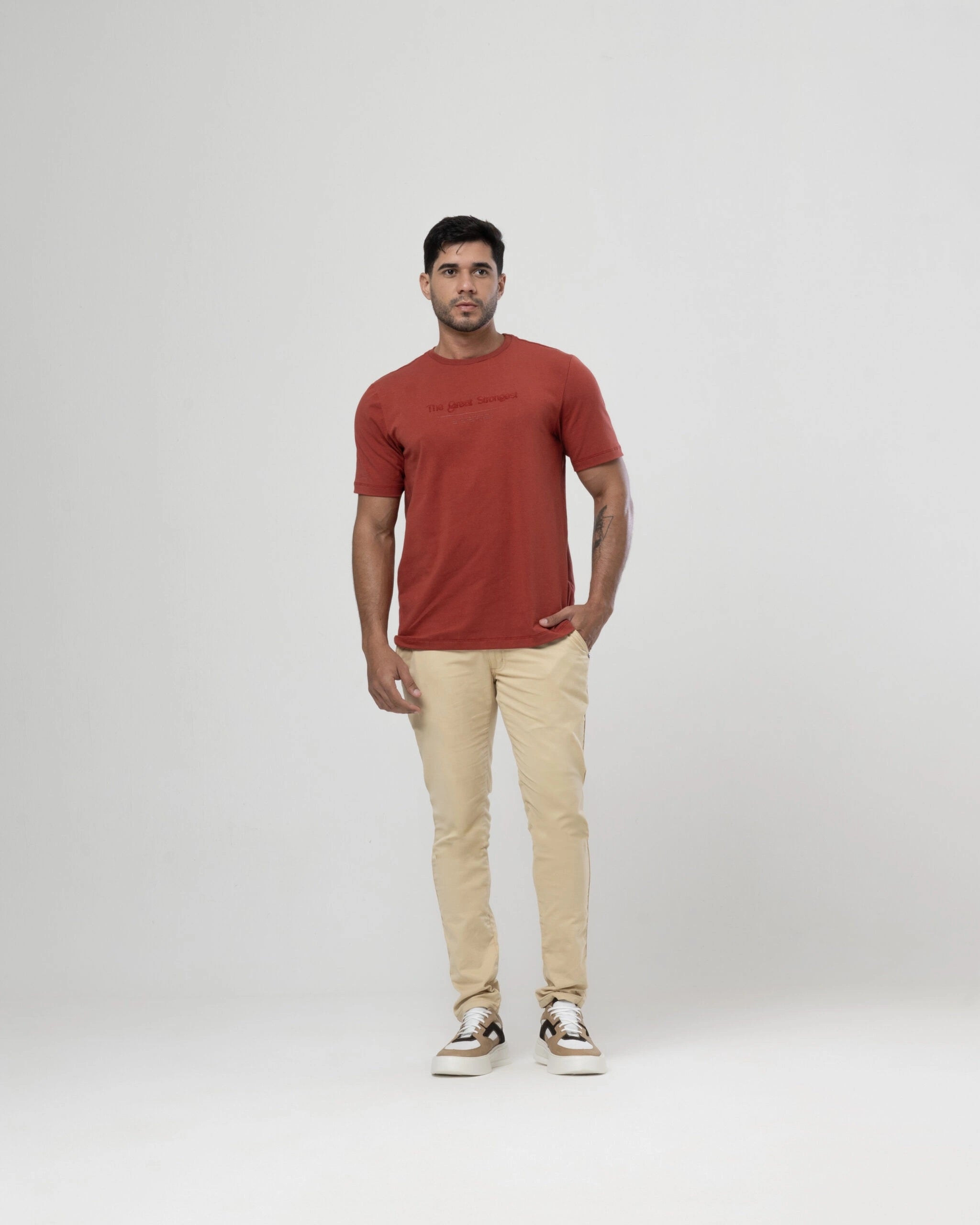 T-Shirt Bordado & Estampa em algodão com elastano